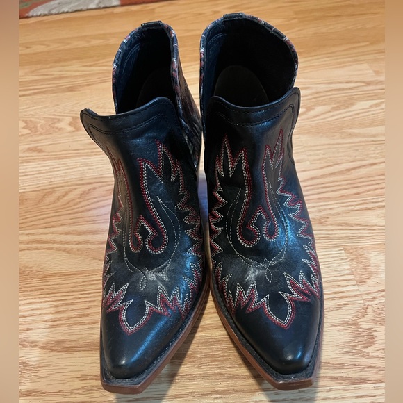 ❣️Ariat Dixon Booties❣️ - Picture 2 of 3
